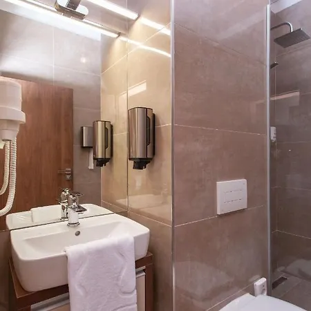 Dunaj Gasthuis Dunajská Streda