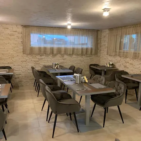 Dunaj Gasthuis Dunajská Streda