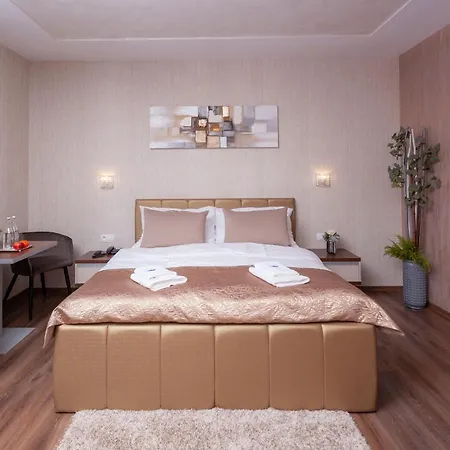 Dunaj Gasthuis Dunajská Streda